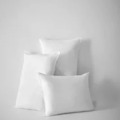 Bouclair Basic White Basic Pillow* Duvets & Pillow Inserts