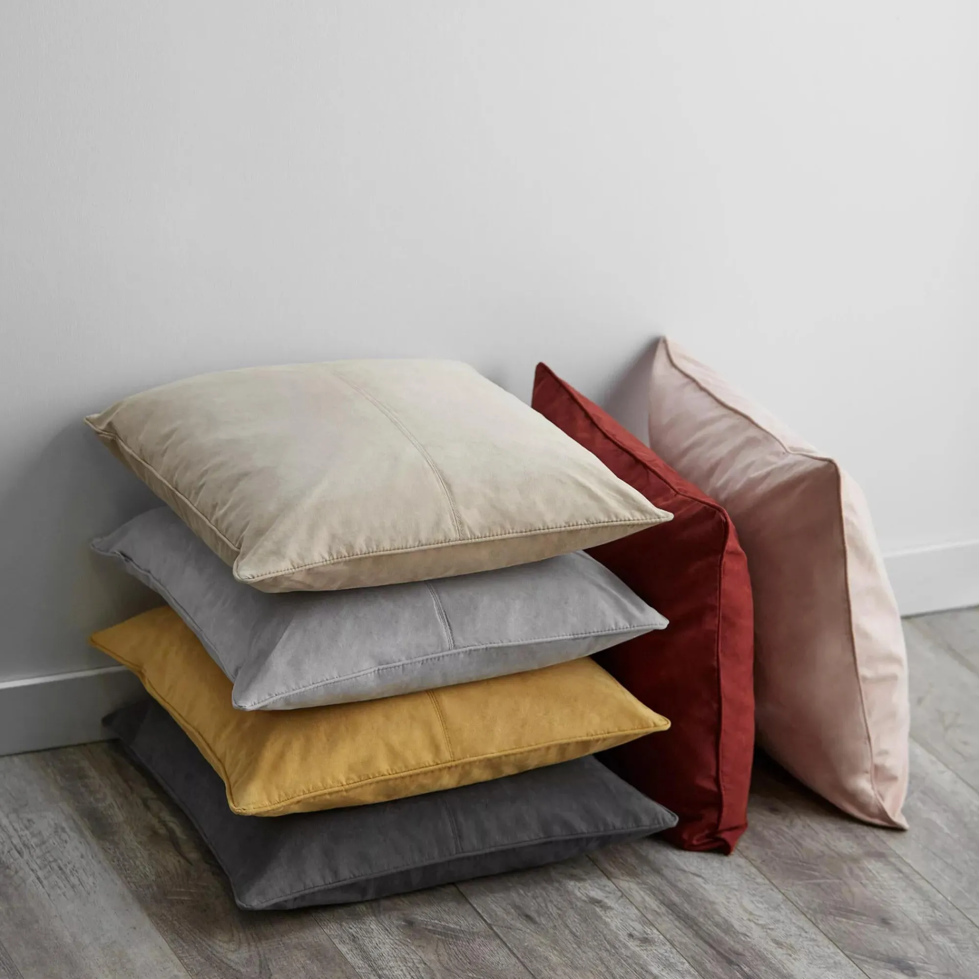 Bouclair Charcoal Clifford Decorative Pillow* Decorative Throw Pillows