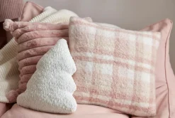 Bouclair Glimer Decorative Throw Pillow* Junior Throw Pillows