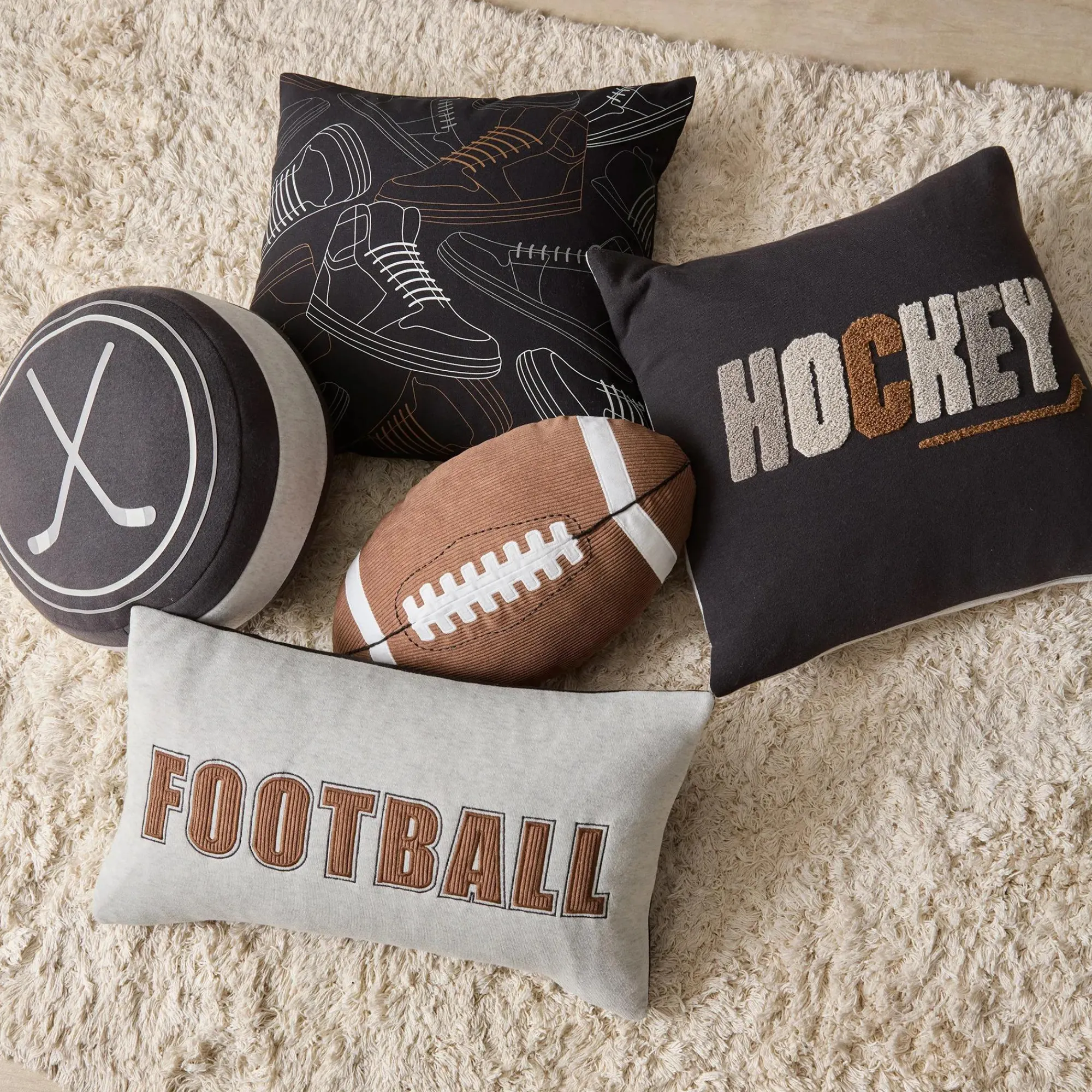 Bouclair Lona Cushion Cover* Junior Throw Pillows